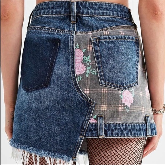 Urban Outfitters BDG Frayed Patchwork Denim Skirt - Picture 4 of 9